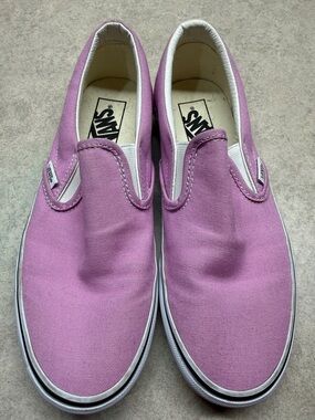 Vans Slip-On Sneakers in Light Purple